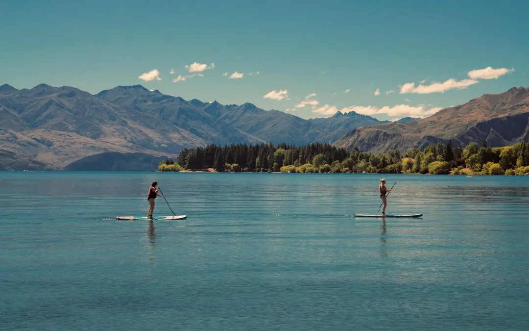 Why has Paddleboarding become So Popular with expats? Exploring the Rise of This Water Sport