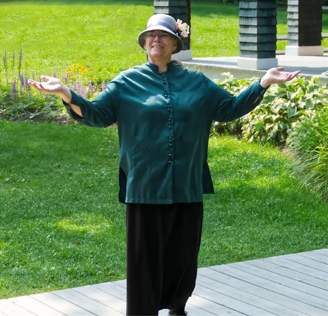 pascal-bernardon-RHYPbHAcR1g-unsplash (1) customer review expatinsure