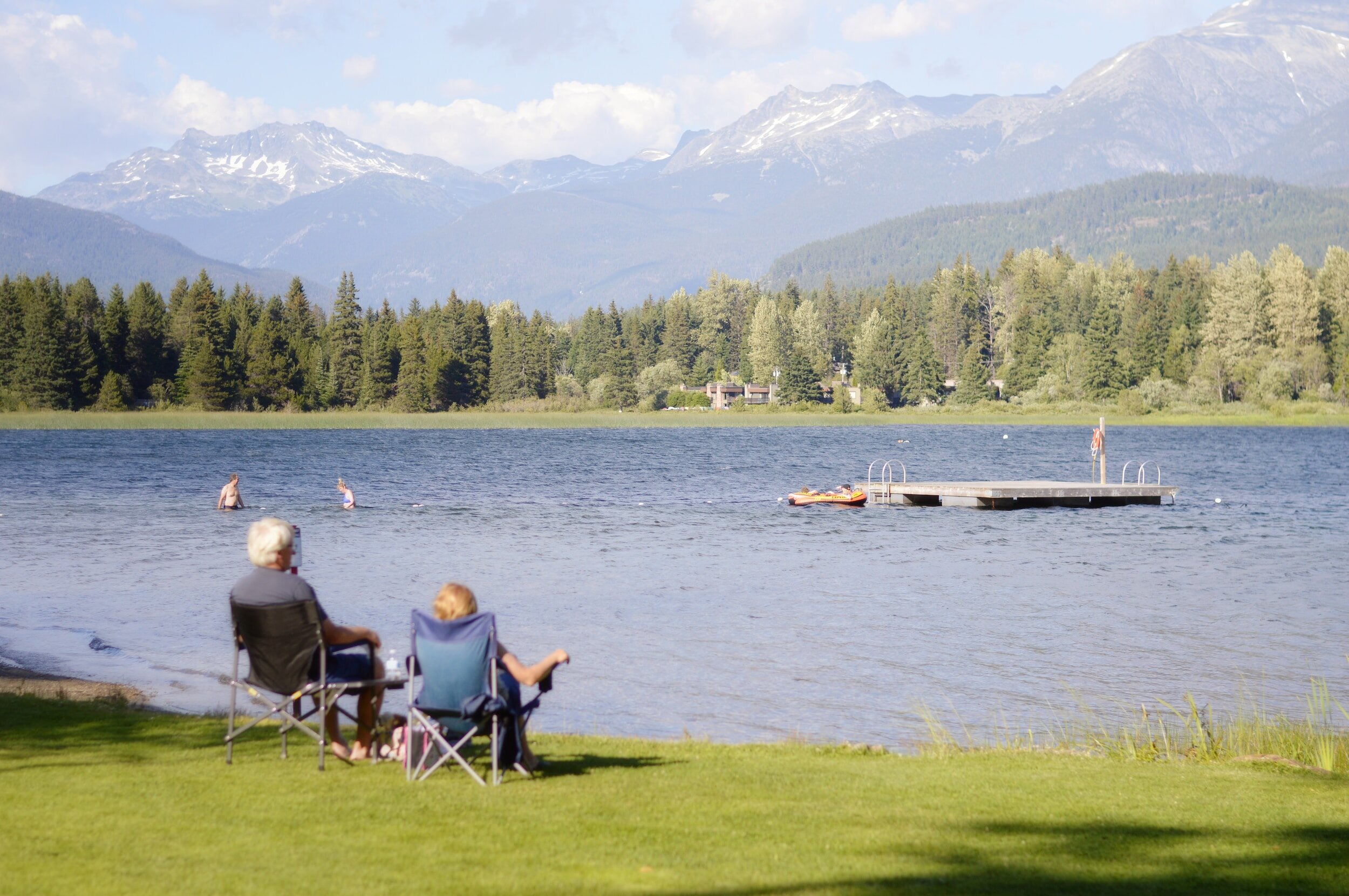 Expatriates who have retired in a lakeside location abroad